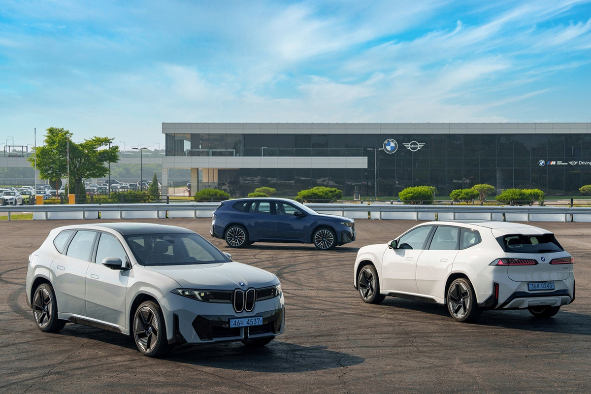 New BMW iX3 introducing the Neue Klasse era, used for BMW Group Q3 2026 sales analysis