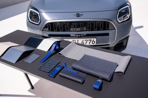MINI Countryman Untamed Edition front three-quarter view in the mountains