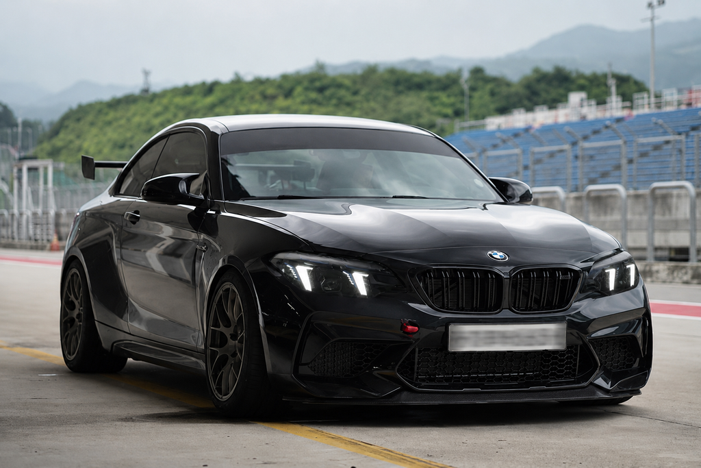 New Laser Snake Eyes Style Headlights With Yellow and White On-The-Fly Switchable DRLs for F22 F87 2 Series and M2(Preorder)