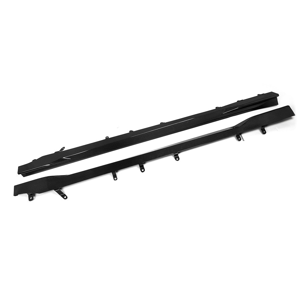 BMW M2 G87 carbon fibre side skirt - weave detail