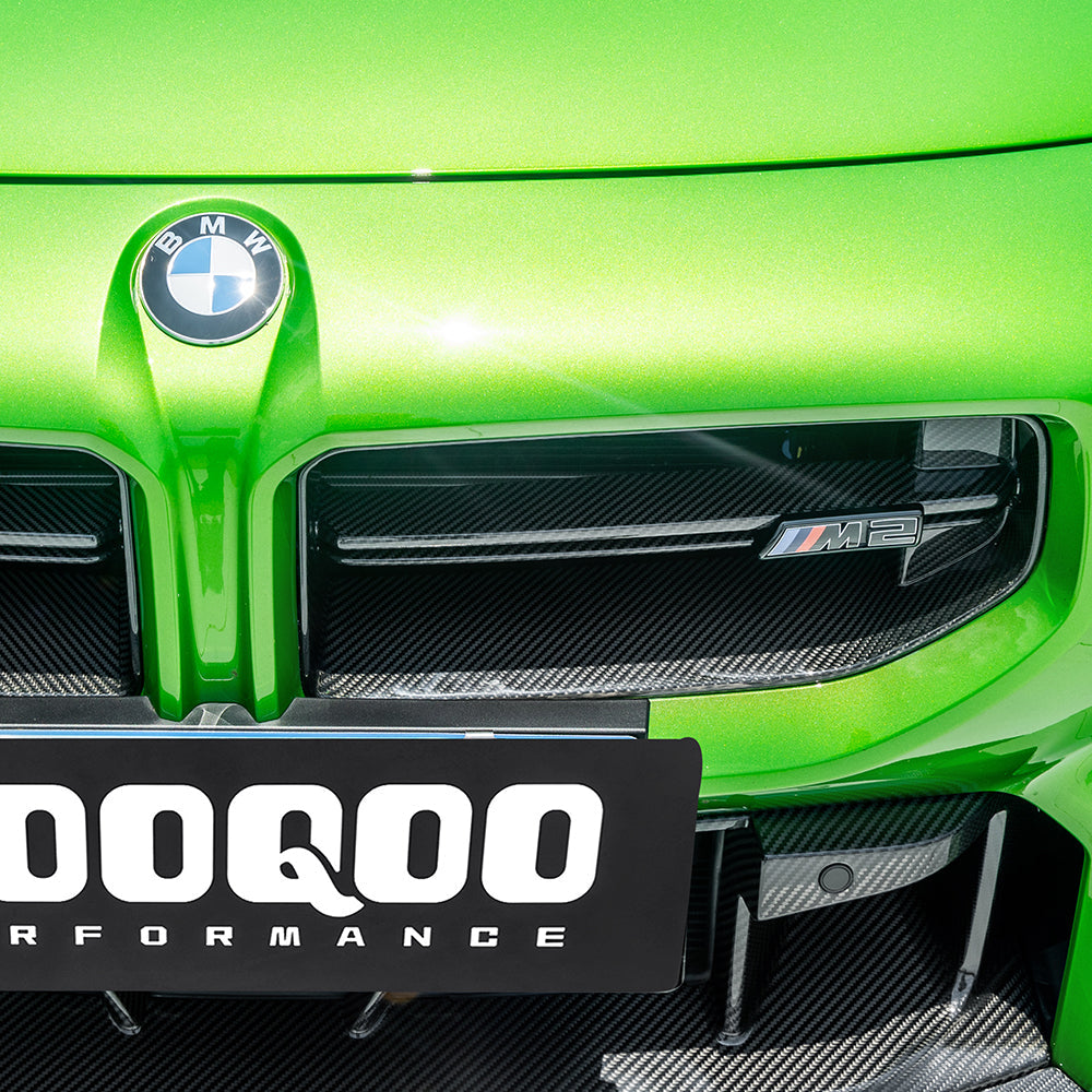 BMW M2 G87 V3 carbon fibre front grille - weave detail