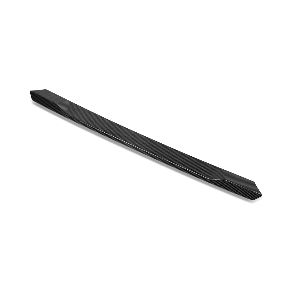 BMW XM G09 carbon fibre rear spoiler - taillight bridge detail