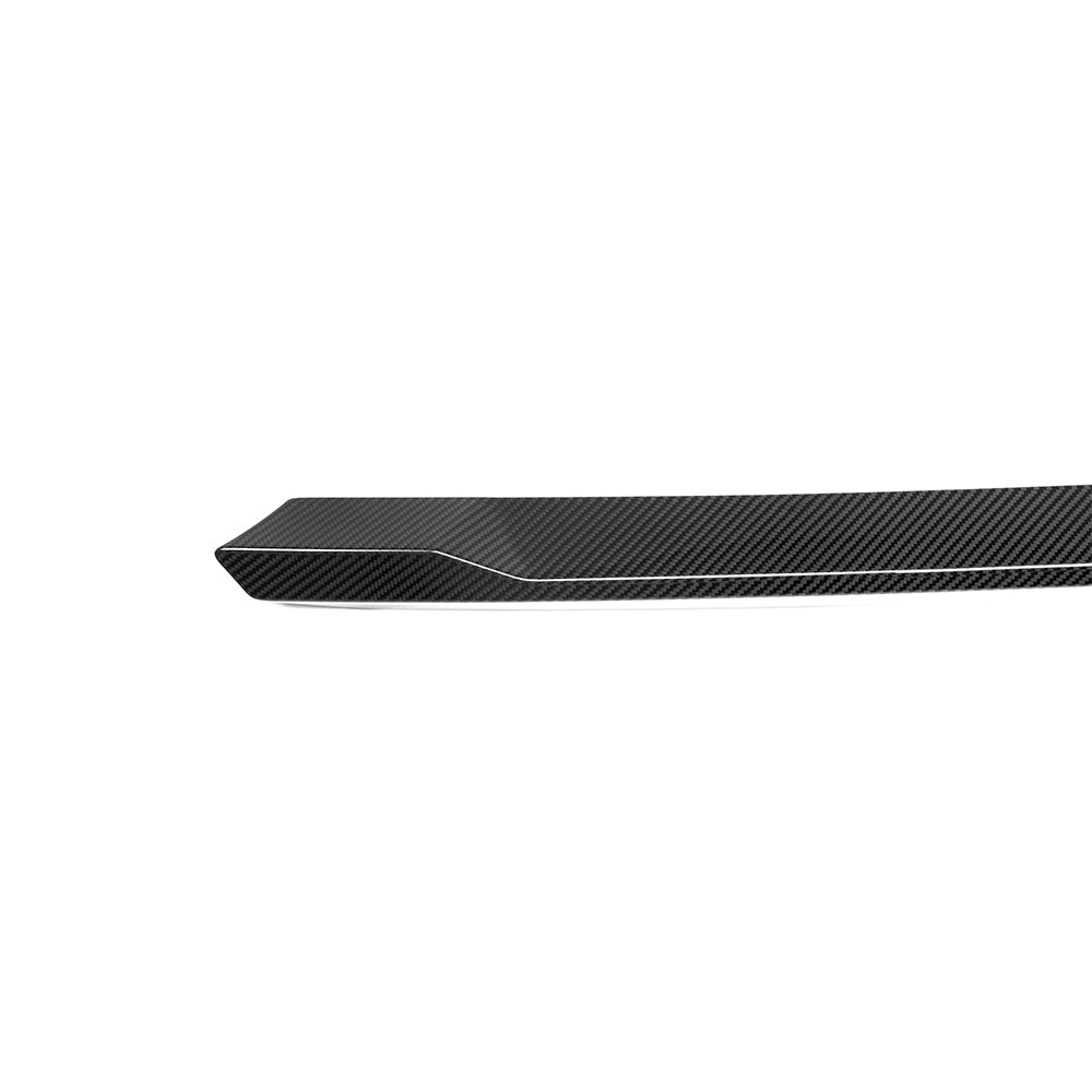 BMW XM G09 carbon fibre rear spoiler - weave detail