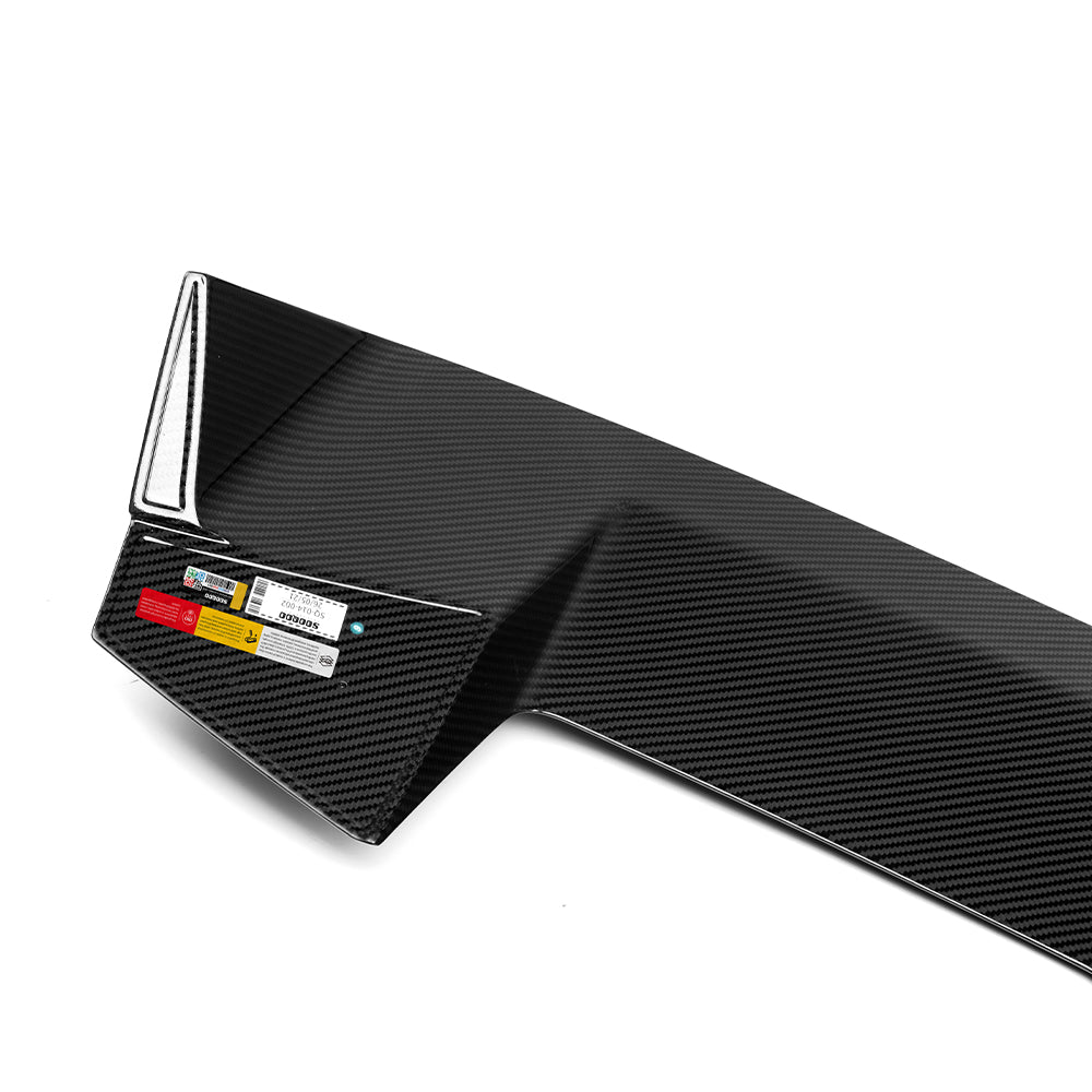 BMW XM G09 carbon fibre top spoiler - close up