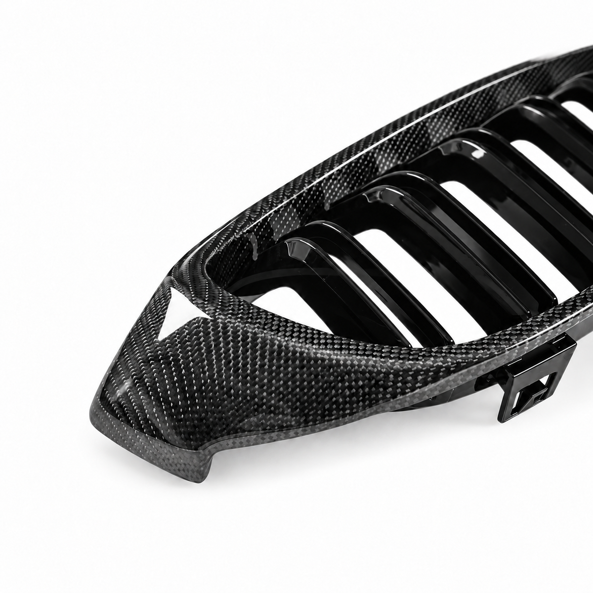 BMW M3 M4 Wet Carbon Fibre Kidney Grilles F80 F82 F83 — carbon detail close-up